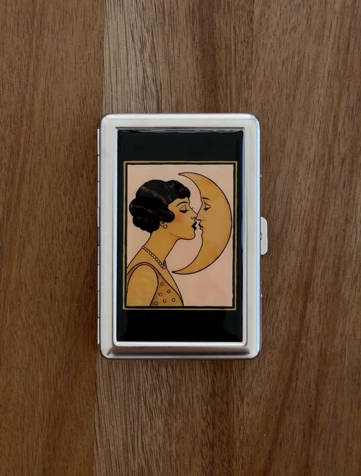 Moon Lady Cig Case